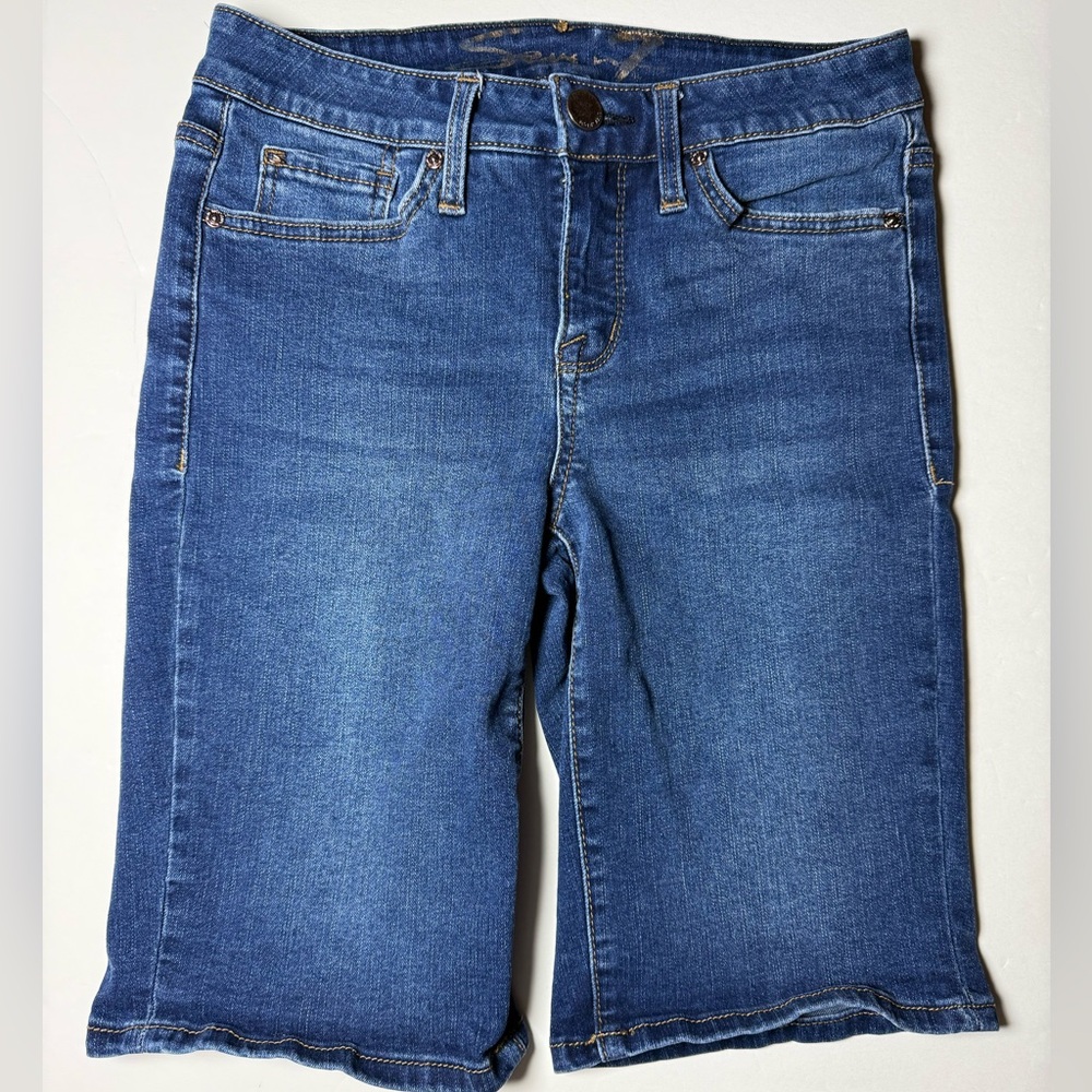 Seven7 Sunset Bermuda Denim Shorts Women’s size 4 medium wash stretch